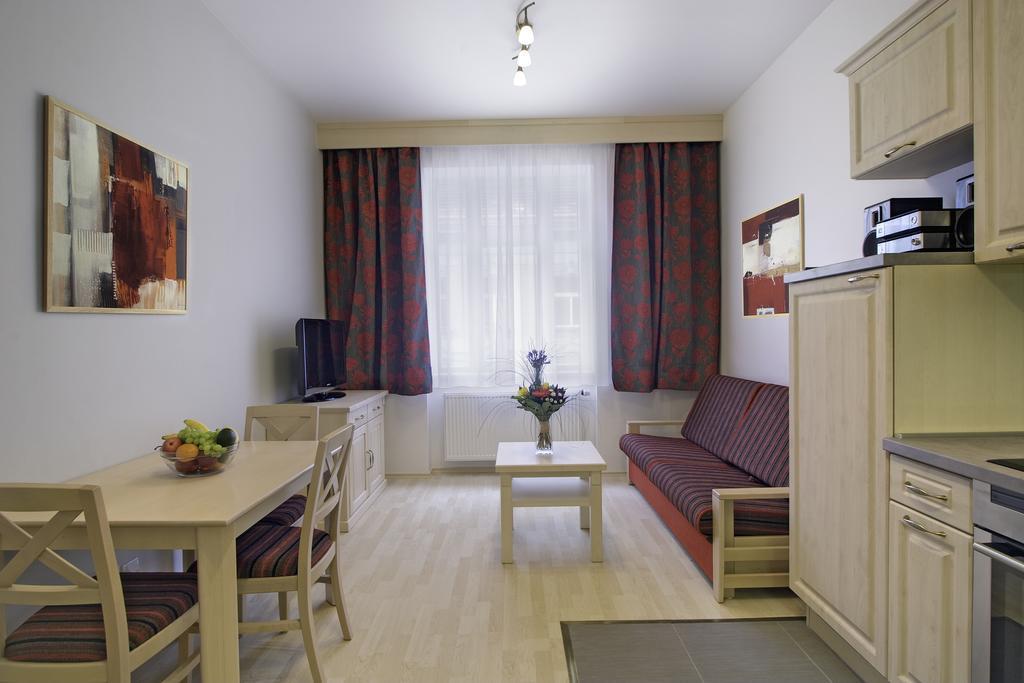 Andel Apartments Praha Room photo